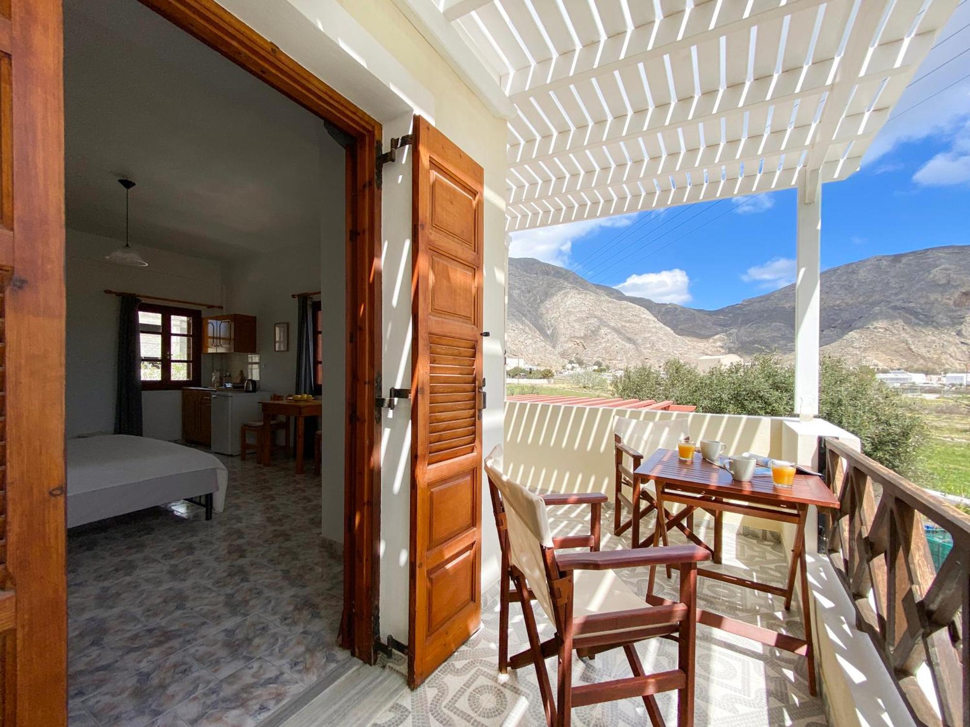 Almyra Villa Perissa  Cameră foto