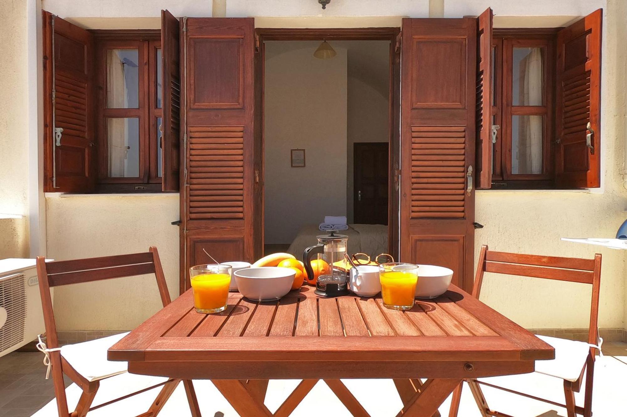 Almyra Villa Perissa  Cameră foto