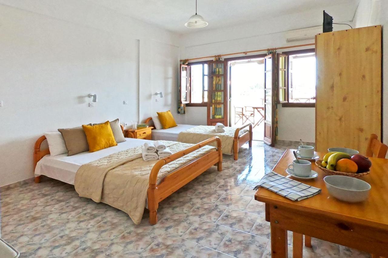 Almyra Villa Perissa  Exterior foto